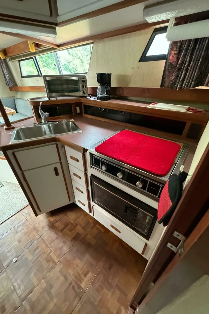 Slide: The Image of Carver Mariner 3297 1986 - 5346548