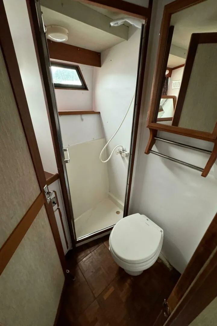 Slide: The Image of Carver Mariner 3297 1986 - 5346549