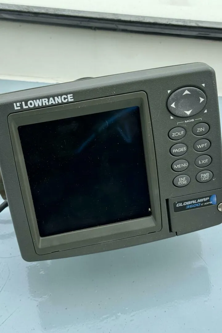 Slide: The Image of Carver Mariner 3297 1986 - 5346550