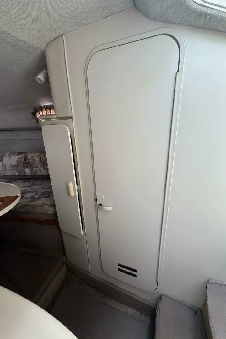 Slide: The Image of Sea Ray 270 Sundancer 1998 - 5346706