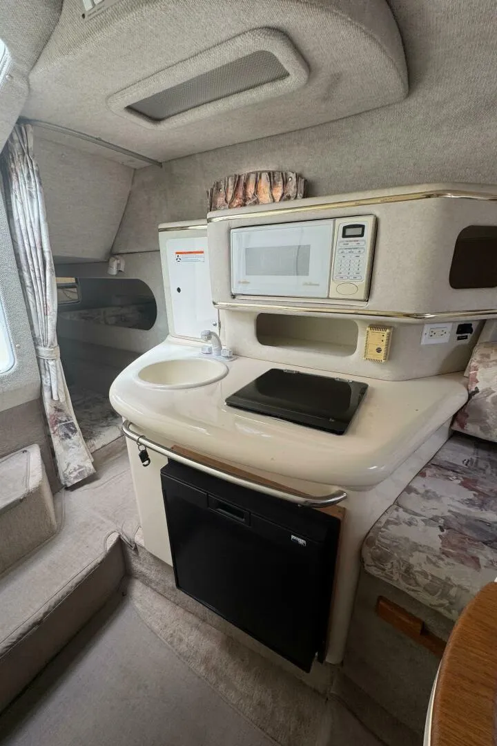 Slide: The Image of Sea Ray 270 Sundancer 1998 - 5346699