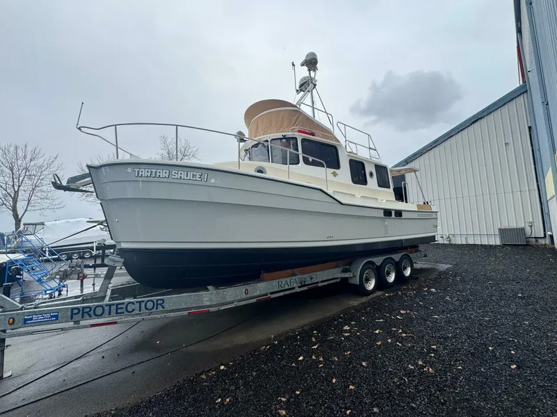 Slide: The Image of Ranger Tug R-31CB 2021 - 5346735