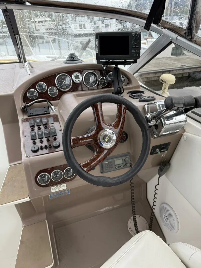 Slide: The Image of Bayliner 3055 Ciera Sunbridge DX/LX 2000 - 5904498