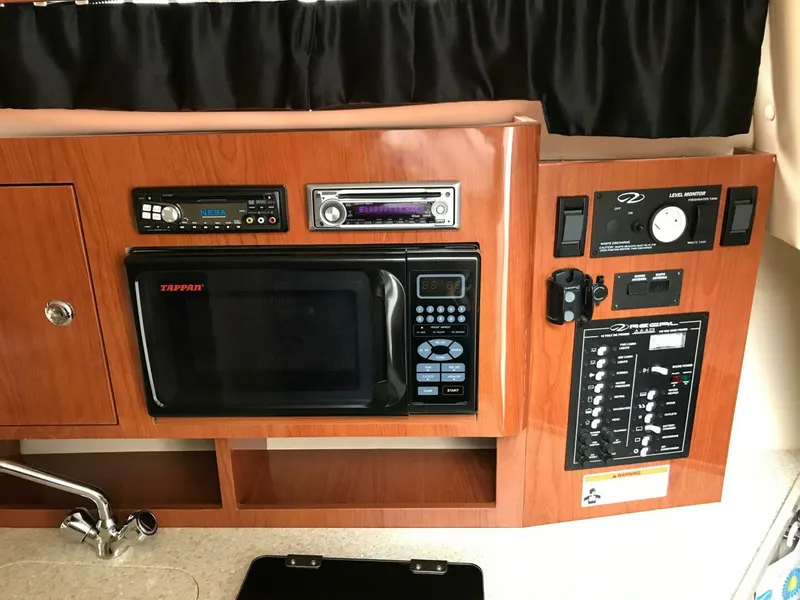 Slide: The Image of Regal 2565 Express Cruiser 2008 - 5346950