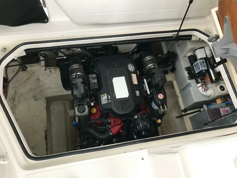 Slide: The Image of Regal 2565 Express Cruiser 2008 - 5346951