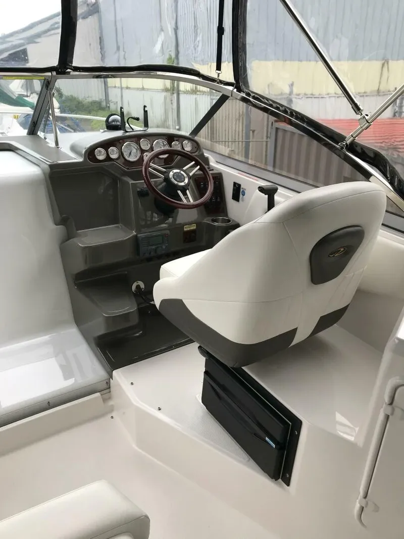 Slide: The Image of Regal 2565 Express Cruiser 2008 - 5346960