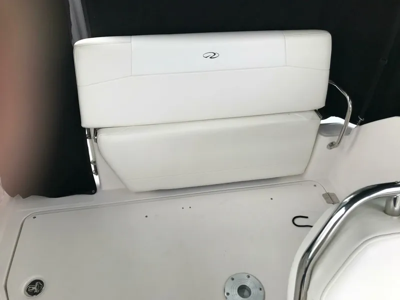 Slide: The Image of Regal 2565 Express Cruiser 2008 - 5346969