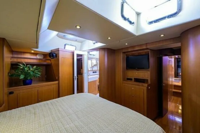 Slide: The Image of Hylas 70 Sail 2009 - 5370834