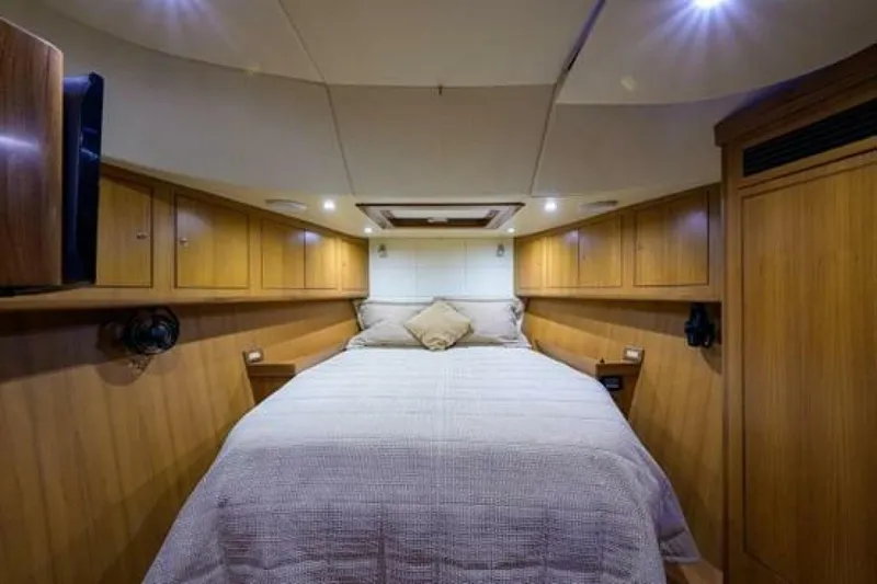 Slide: The Image of Hylas 70 Sail 2009 - 5370842