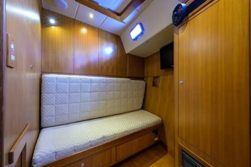 Slide: The Image of Hylas 70 Sail 2009 - 5370856