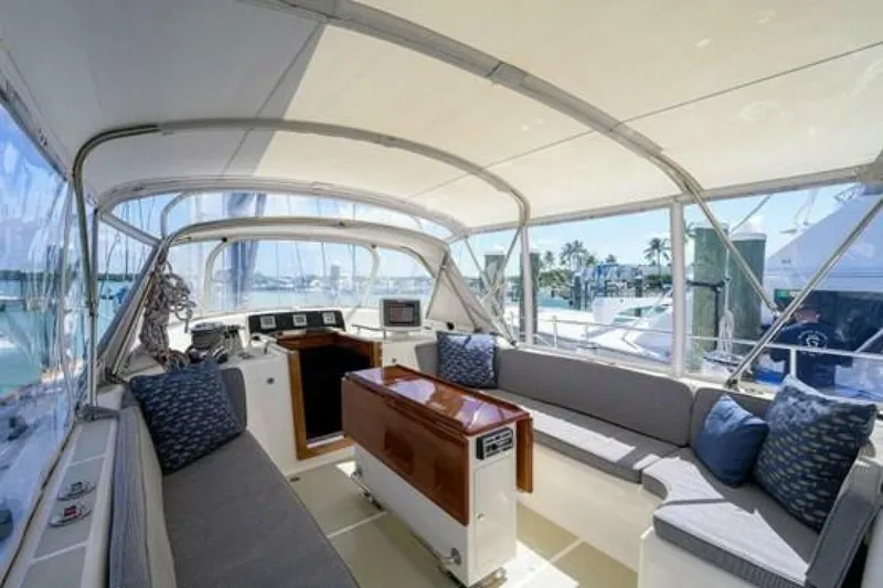 Slide: The Image of Hylas 70 Sail 2009 - 5370869