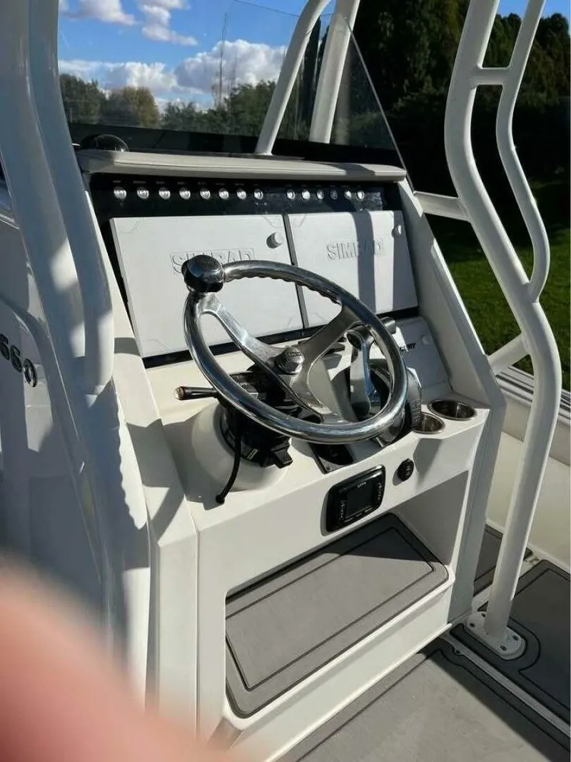 Slide: The Image of Ranger 2660 Bay 2021 - 7509999
