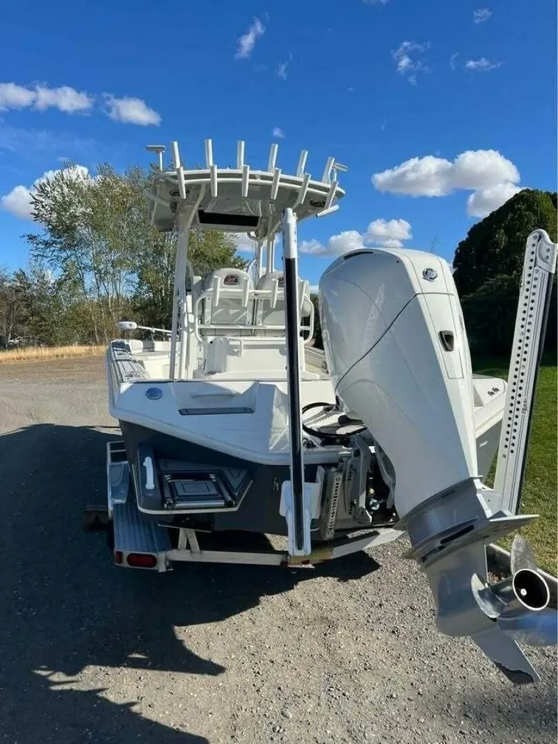 Slide: The Image of Ranger 2660 Bay 2021 - 7510000