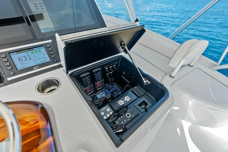 Slide: The Image of 2023 Viking 64 Convertible- SIN PELO- Helm - 5894065