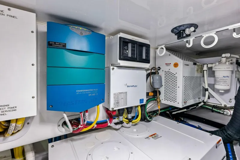 Slide: The Image of 2023 Viking 64 Convertible- SIN PELO- Engine Room - 5894003