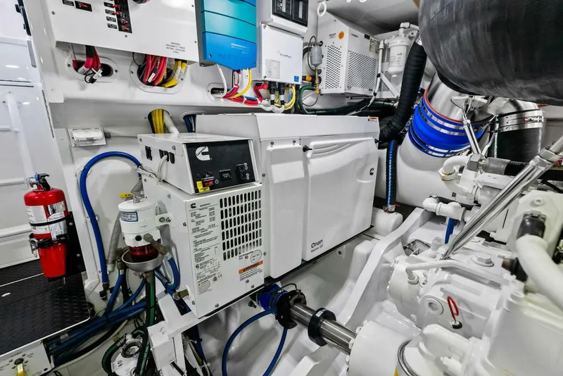 Slide: The Image of 2023 Viking 64 Convertible- SIN PELO- Generator - 5894000