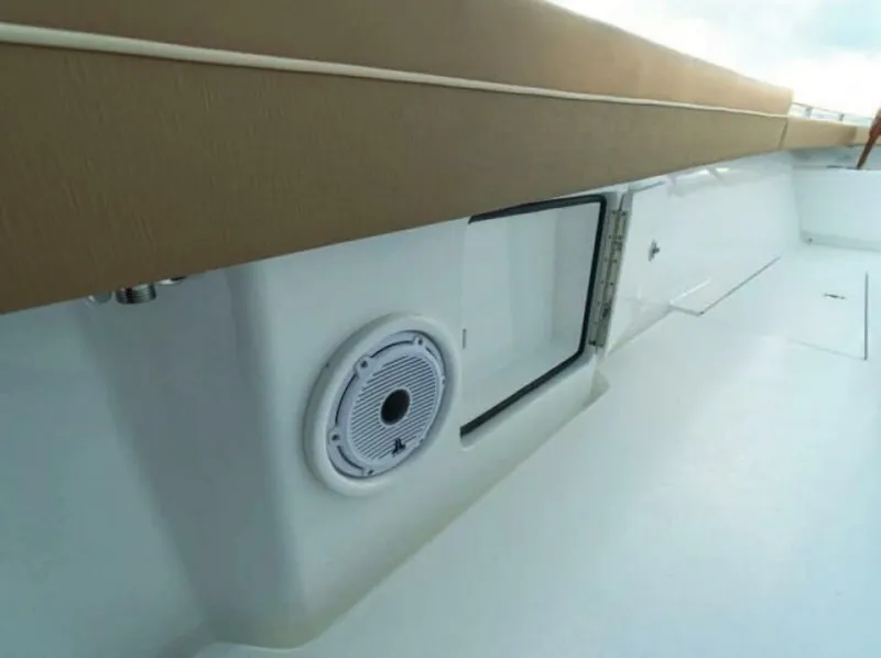 Slide: The Image of Valhalla Boatworks V-37 2026 - 5347971