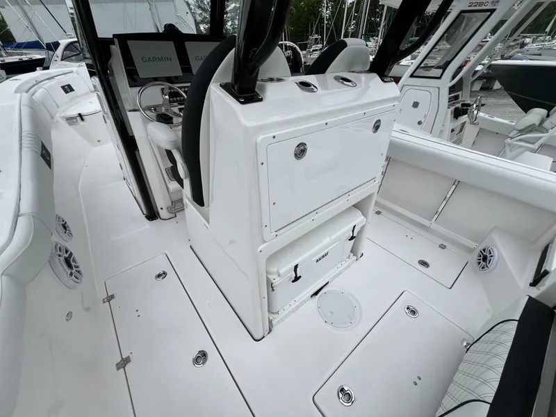 Slide: The Image of Sea Fox 288 Commander 2025 - 5348926