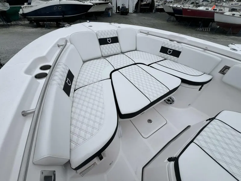 Slide: The Image of Sea Fox 288 Commander 2025 - 5348930