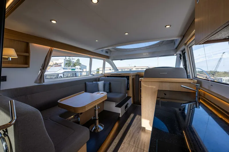 Slide: The Image of Nimbus 405F 2024 - 5349763