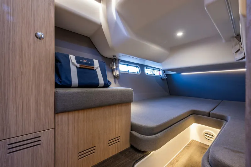 Slide: The Image of Nimbus 405F 2024 - 5349774