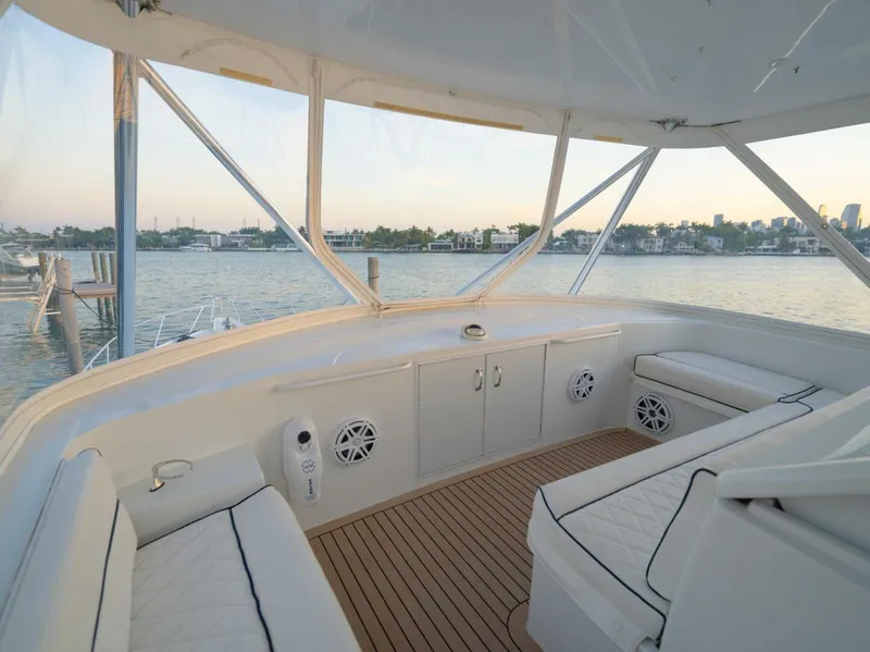 Slide: The Image of Flybridge Forward - 5351095