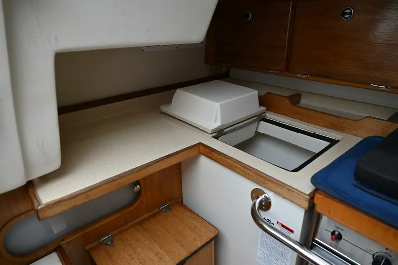 Slide: The Image of Catalina 36 MKII 2002 - 5355501