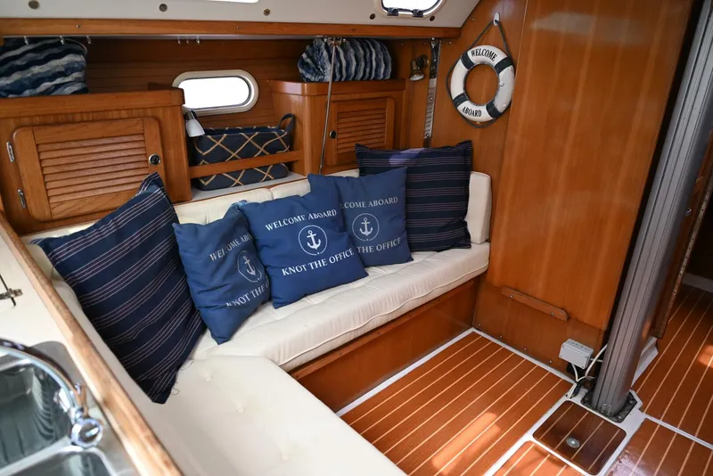 Slide: The Image of Catalina 36 MKII 2002 - 5355510