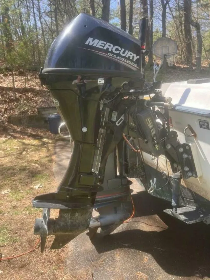 Slide: The Image of Mercury Kicker Motor - 5351497