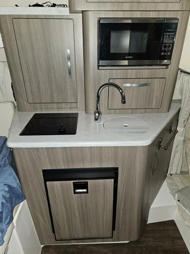 Slide: The Image of Regal 28 Express 2019 - 5351790