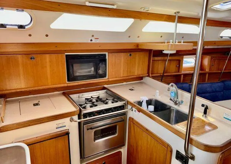 Slide: The Image of Catalina 390 2001 - 5353052