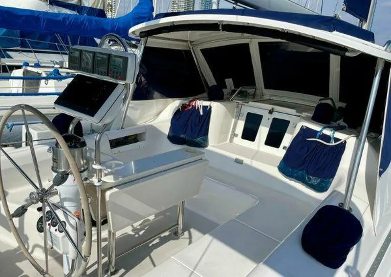 Slide: The Image of Catalina 380 2001 - 5353084