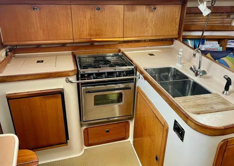 Slide: The Image of Catalina 380 2001 - 5353096