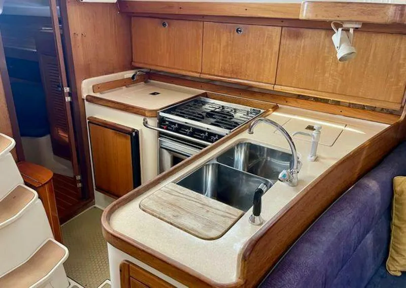 Slide: The Image of Catalina 380 2001 - 5353100