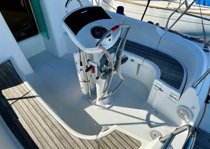 Slide: The Image of Jeanneau Sun Odyssey 35 2004 - 5353138