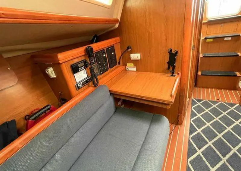 Slide: The Image of Hunter 33 2008 - 5353260