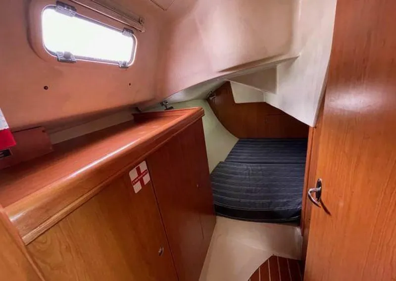 Slide: The Image of Hunter 33 2008 - 5353270