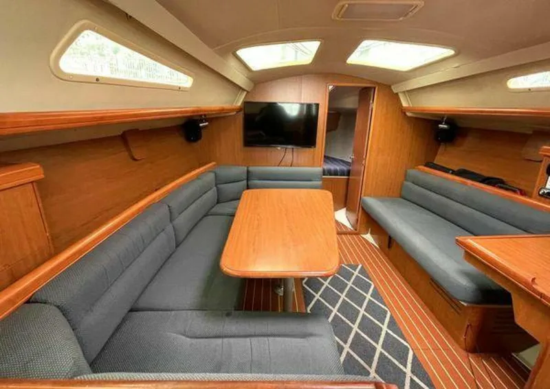 Slide: The Image of Hunter 33 2008 - 5353256