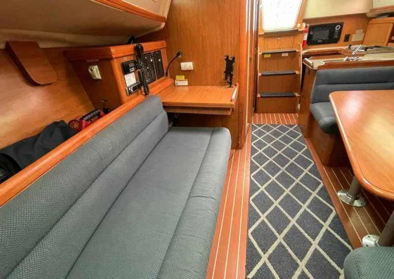 Slide: The Image of Hunter 33 2008 - 5353259