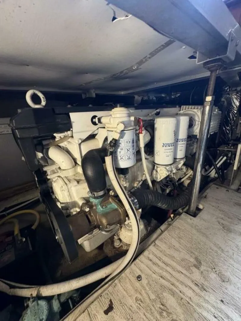 Slide: The Image of Carver Yachts 41 2005 - 5353867