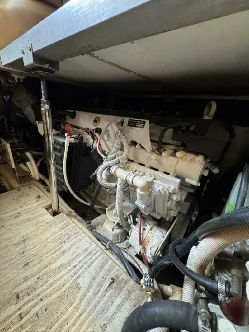 Slide: The Image of Carver Yachts 41 2005 - 5353868