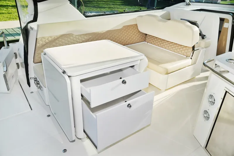 Slide: The Image of Aquila 36 Hydro Foil 2020 - 5354248