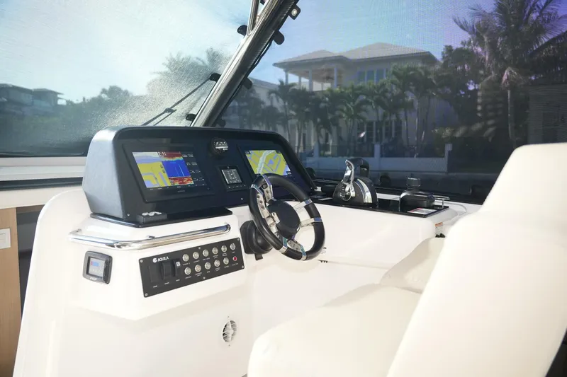 Slide: The Image of Aquila 36 Hydro Foil 2020 - 5354265