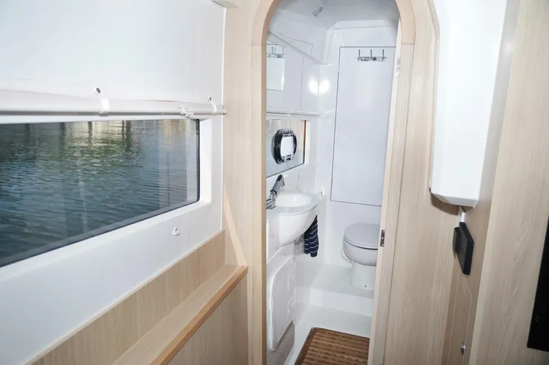 Slide: The Image of Aquila 36 Hydro Foil 2020 - 5354239