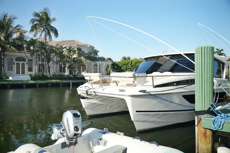 Slide: The Image of Aquila 36 Hydro Foil 2020 - 5354240