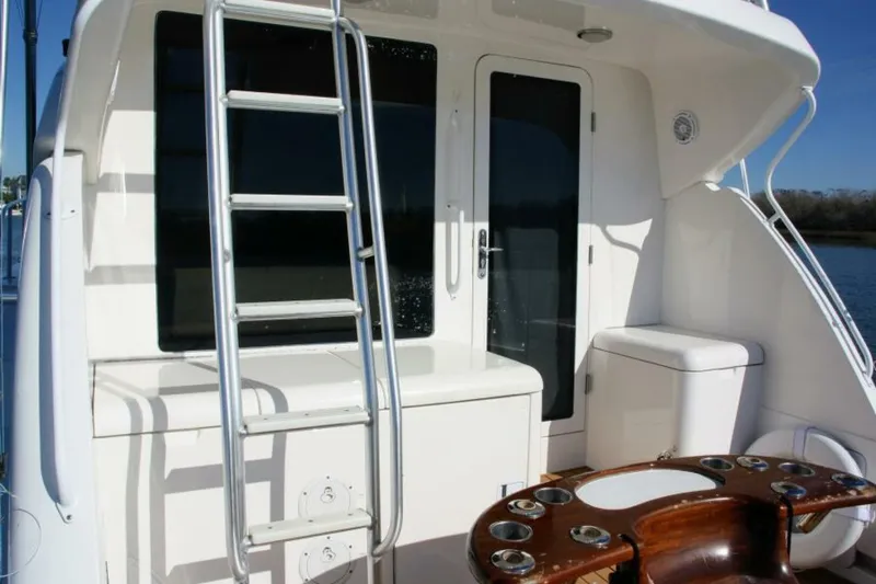 Slide: The Image of Bertram 39 Lineage- Cockpit 2003 Bertram 390 Convertible Lineage - 5355618