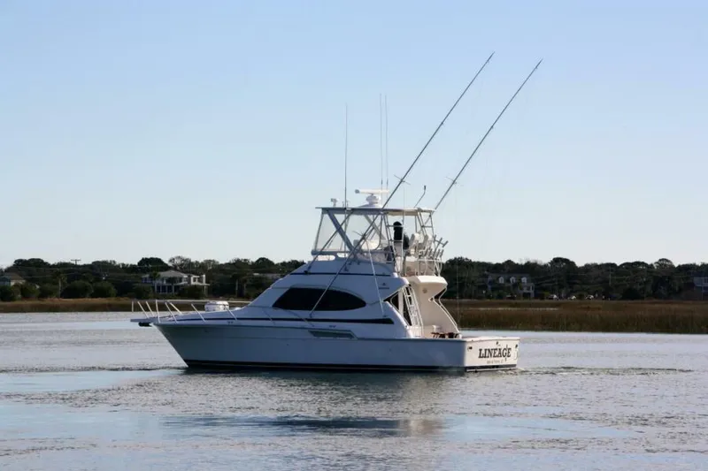 Slide: The Image of Bertram 39 Lineage- Profile 2003 Bertram 390 Convertible Lineage - 5355605