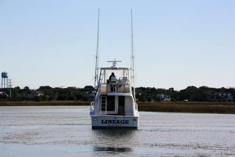 Slide: The Image of Bertram 39 Lineage- Profile 2003 Bertram 390 Convertible Lineage - 5355606