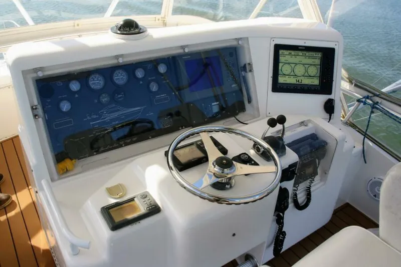 Slide: The Image of Bertram 39 Lineage- Flybridge 2003 Bertram 390 Convertible Lineage - 5355613