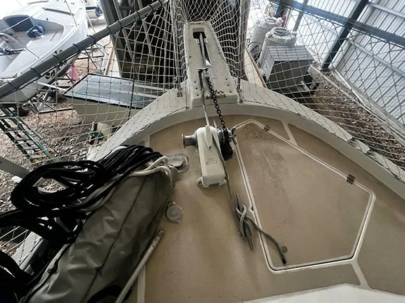 Slide: The Image of Bayliner 3870 Motoryacht with Flybridge 1985 - 5360215